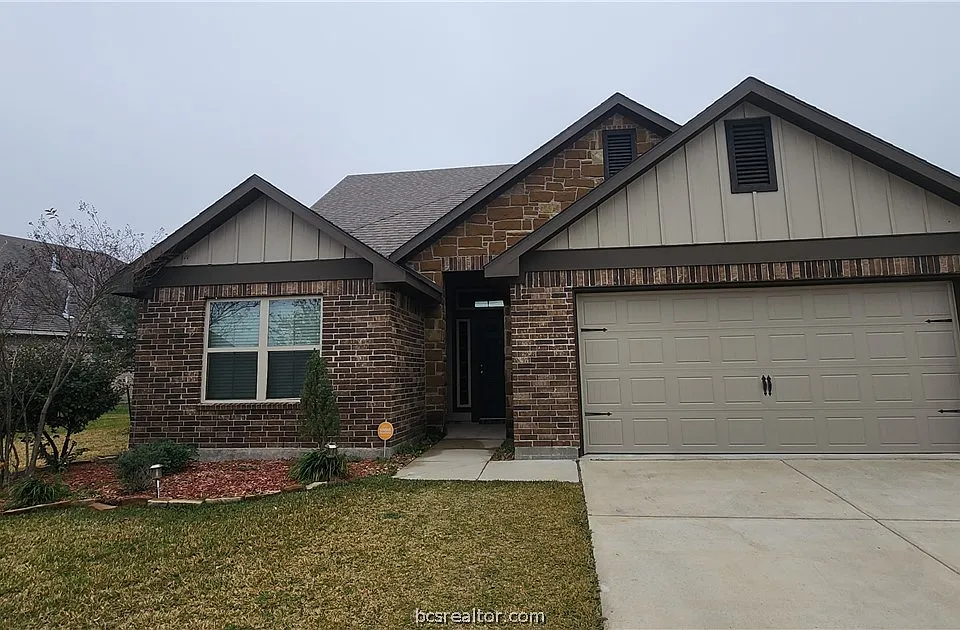 4015 Dunlap Loop