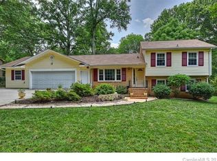 7201 Alamance Dr, Charlotte, NC 28227