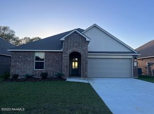 1914 Saddle Back Rdg, New Iberia, LA 70560