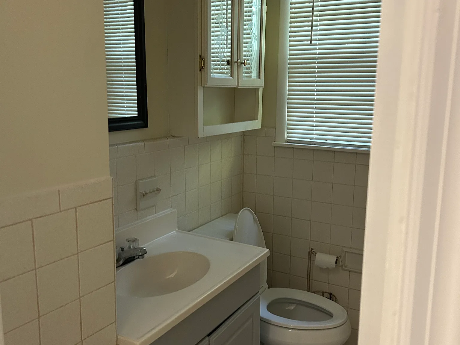 3 bed, 2013 sqft, $1,600 — Photo 2
