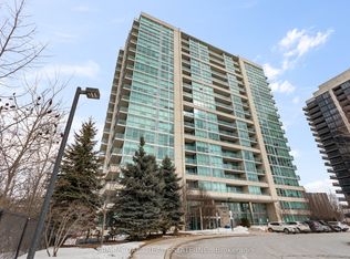 1055 Southdown Rd #704, Mississauga, ON L5J0A3