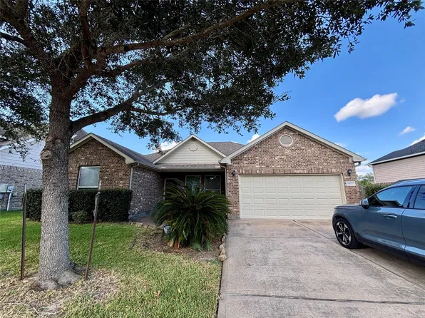 6013 Dublin Ln, Pearland, TX 77581