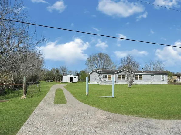242 County Road 6022, Dayton, TX 77535