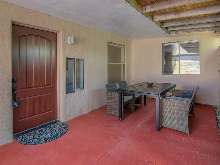 2625 E Prince Rd #B — Photo 10