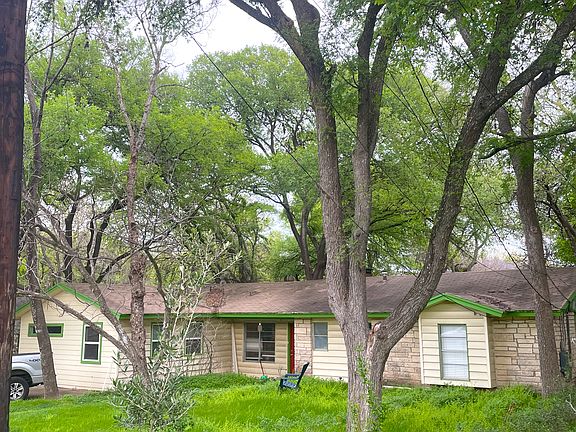 Lots of shade on the house - low energy bill