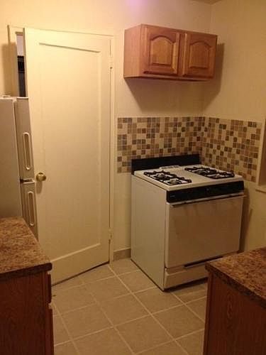 1st image of 1581 E 48th St