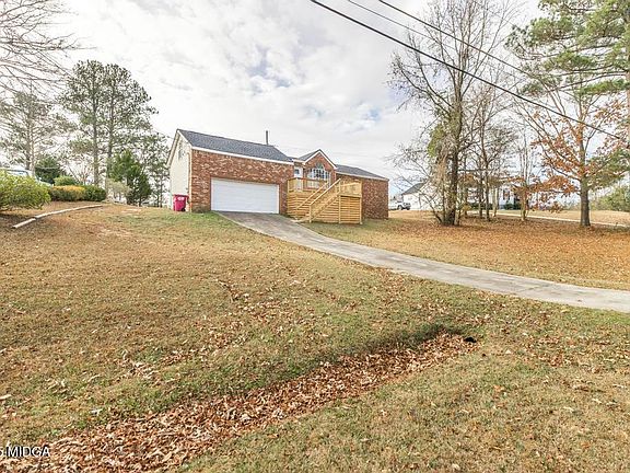2nd image of 2311 Gwendale Dr E