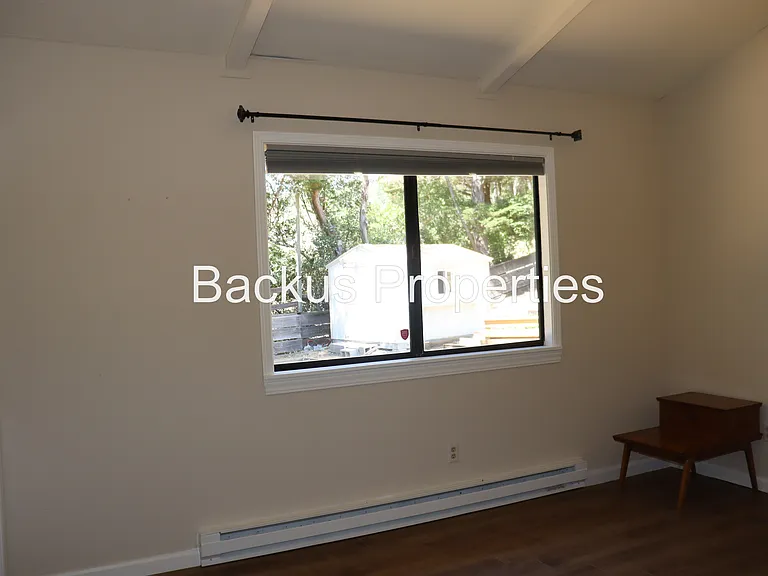 11585 McCarthy Rd — Photo 14