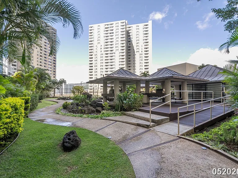 1212 Nuuanu Ave #2406 — Photo 32
