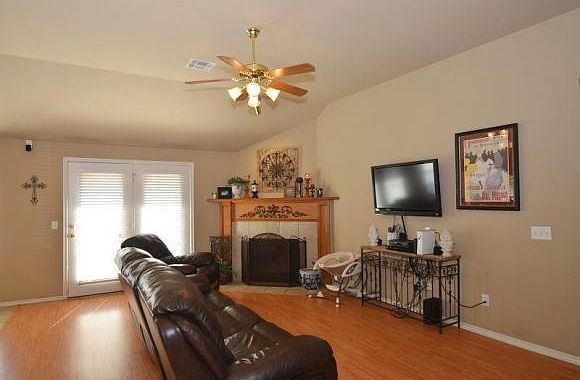 1st image of 1857 Parkridge Dr
