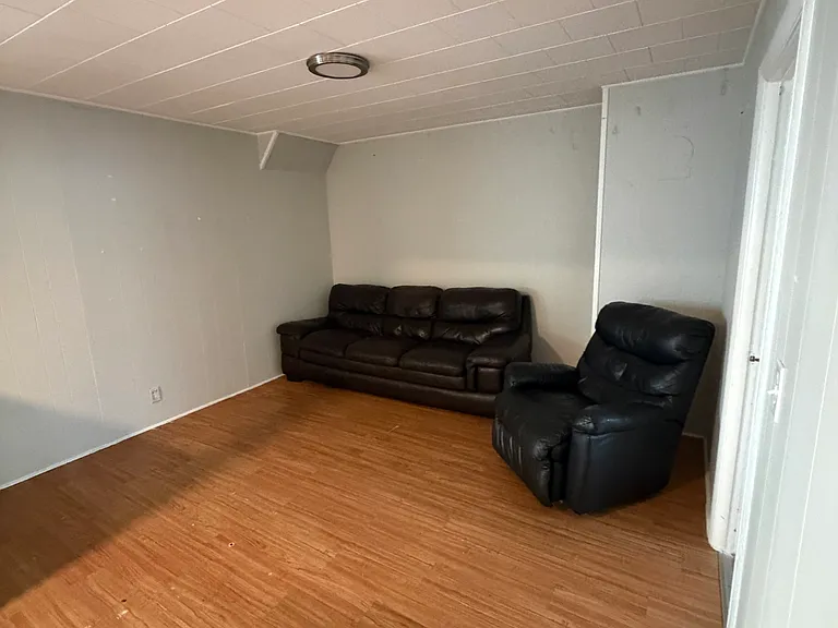 16 Lincoln Ave #18 — Photo 8