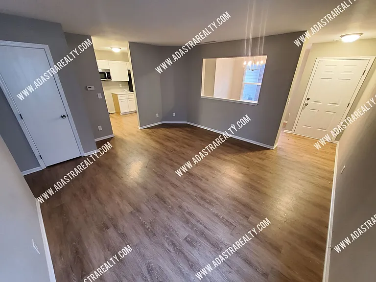 121 Ames St — Photo 26