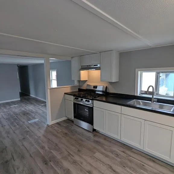 611 W Matthews St #31 — Photo 1