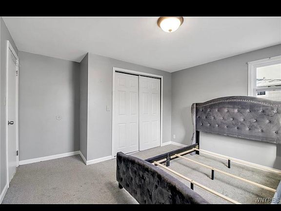 3rd image of 173 Country Pkwy #2