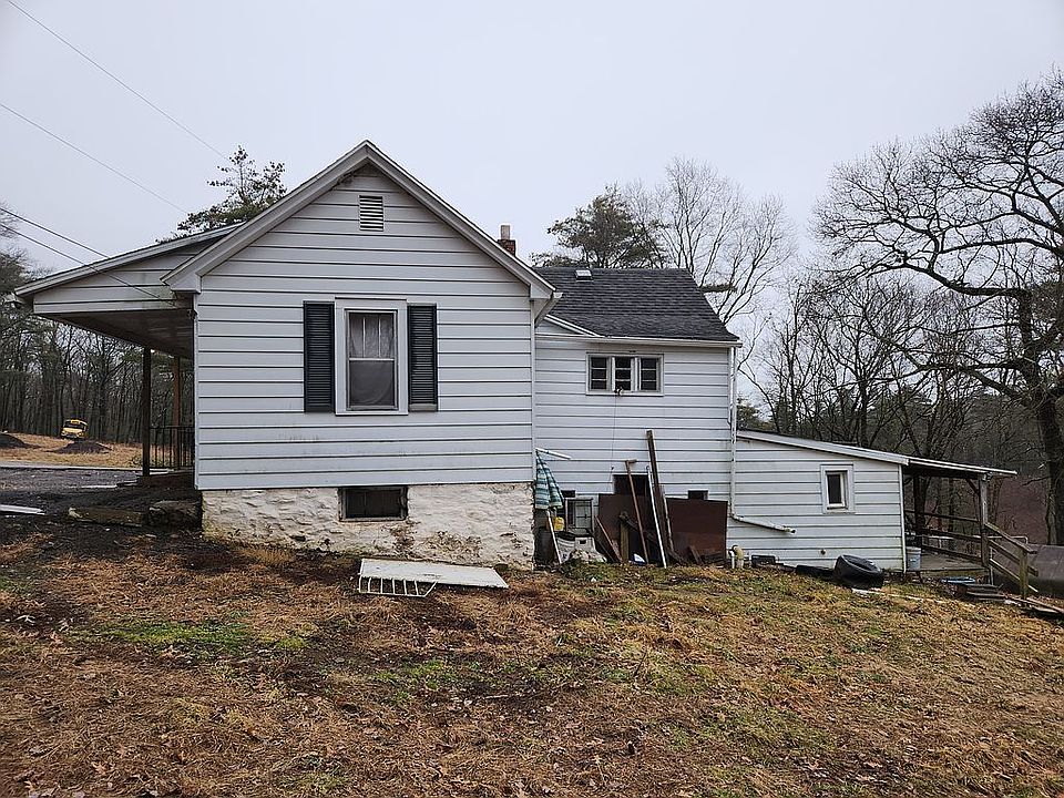 2nd image of 361 Cemetery Rd