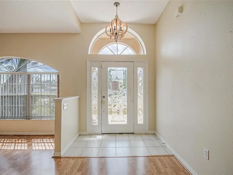 603 Pinehurst Ct — Photo 3