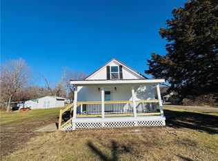 1124 E 24th St, Trenton, MO 64683
