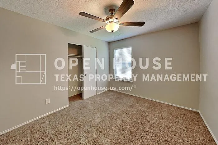4066 Tulip Tree Dr — Photo 15