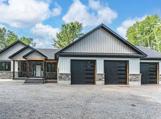 24 B Buck Hill Rd, Hastings Highlands, ON K0L1C0