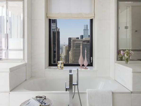 20 West 53rd Street image 15 of 30