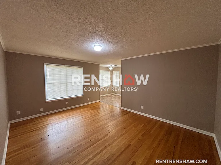 4348 Manor Haven Dr — Photo 5