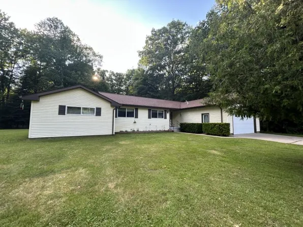6721 Woodlea Rd, Oscoda, MI 48750