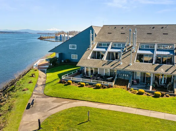 97 N Hayden Bay Dr, Portland, OR 97217
