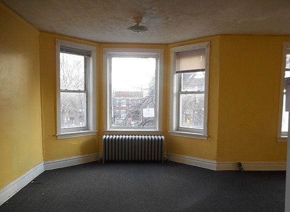 5th image of 4450 W West End Ave