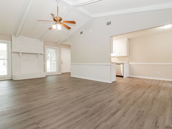 4th image of 209 Buckskin Dr
