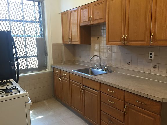 5th image of 1251 Bay Ridge Pkwy APT 2