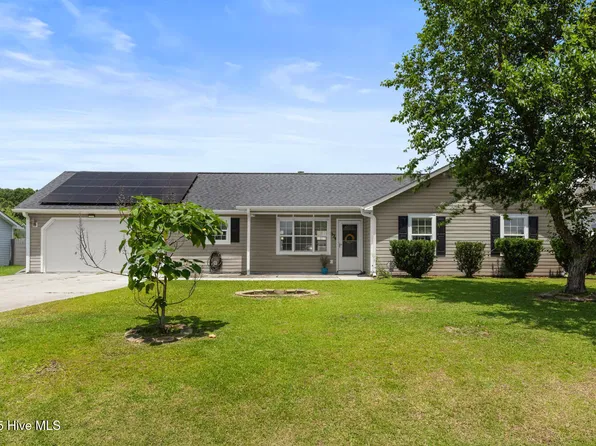 324 Foxridge Lane, Hubert, NC 28539