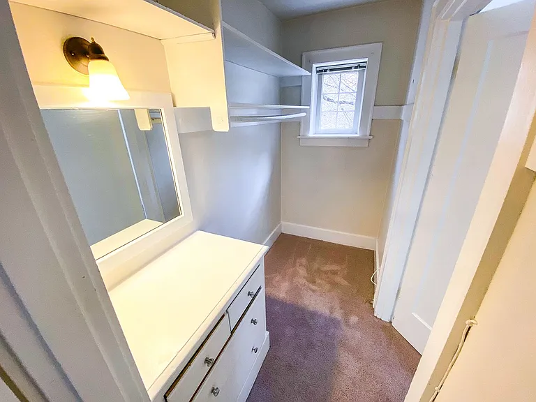 Belmont Apartments — Photo 7