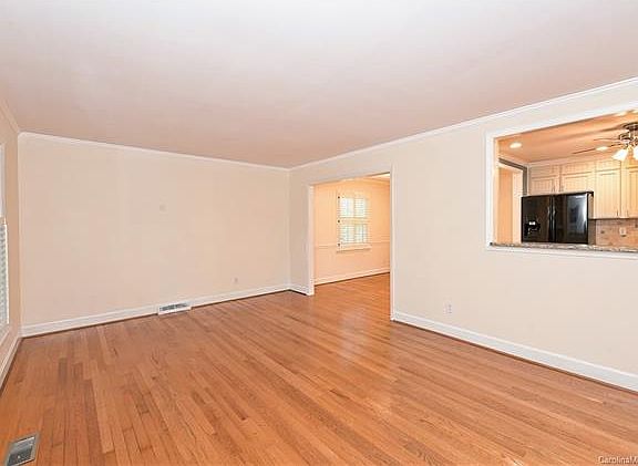 5th image of 6912 Heatherford Dr