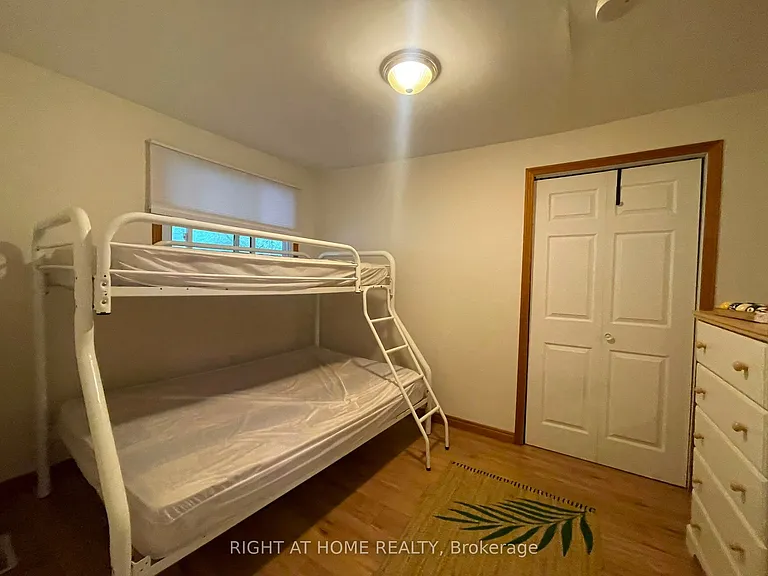5470 Penetanguishene Rd — Photo 11