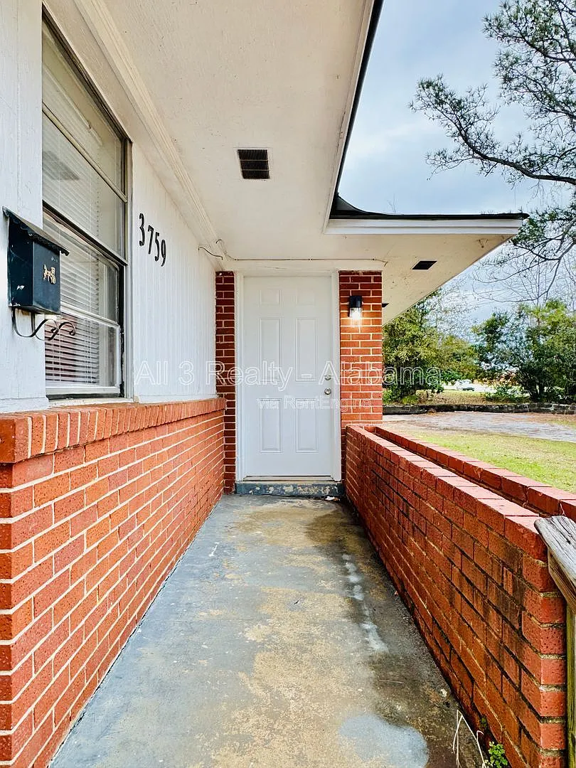 2 bed, 1.0 bath, 1750 sqft, $835 — Photo 4