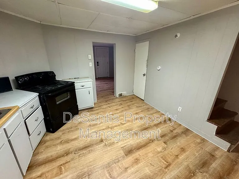 474 Spang Ave — Photo 9
