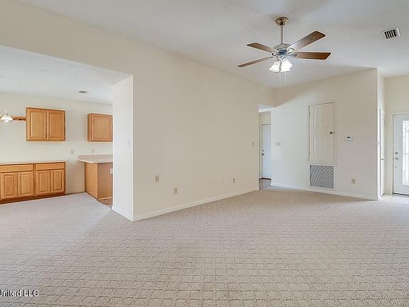 5th image of 395 Grubbs Ave