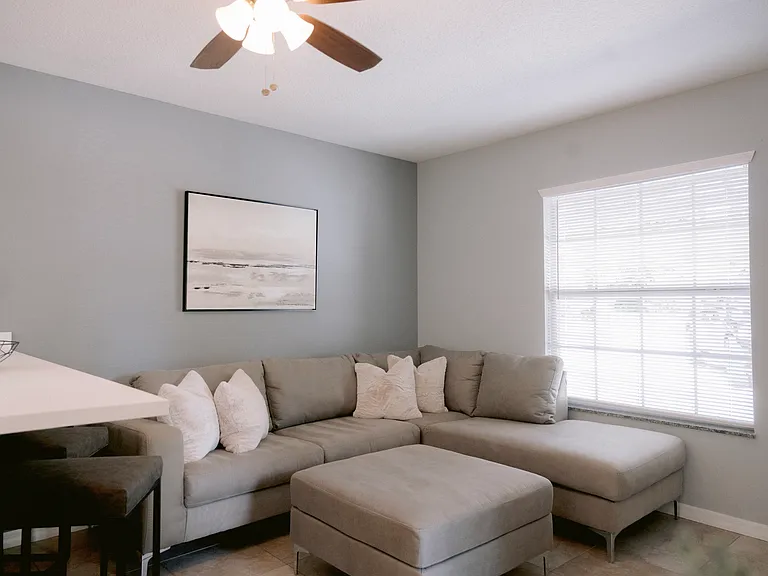 2616 S Crystal Lake Dr #C — Photo 2