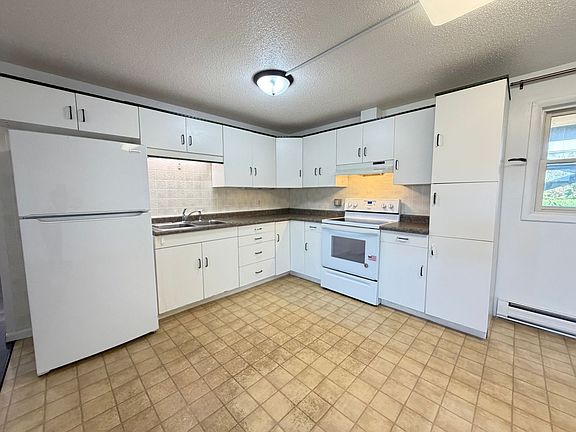 5th image of 2406 Hill Ave APT 4