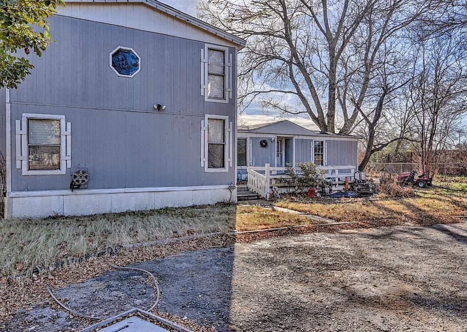 1st image of 3904 Delynn Ct