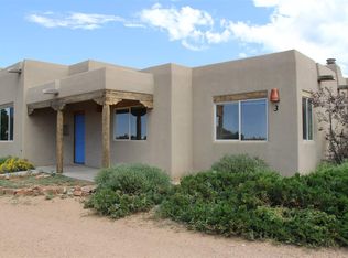 3 Featherbush Ct, Santa Fe, NM 87508