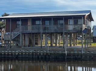 142 3rd Ave W, Horseshoe Beach, FL 32648
