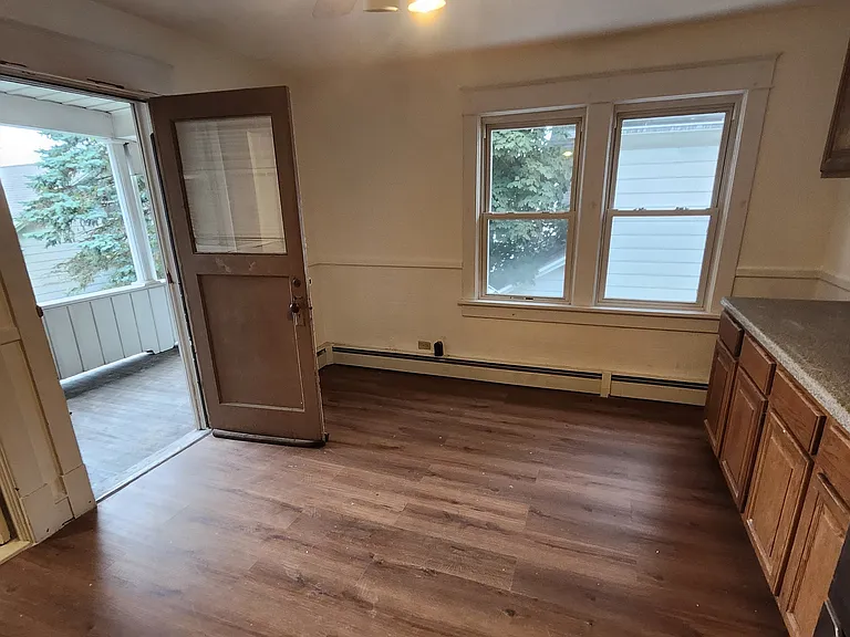 306 Front St #1 — Photo 3