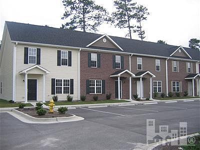 1st image of 131 Lincoln Circle #29
