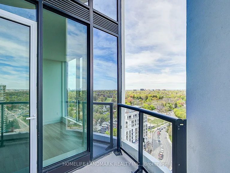25 Cordova Ave #Penthouse 13 — Photo 42