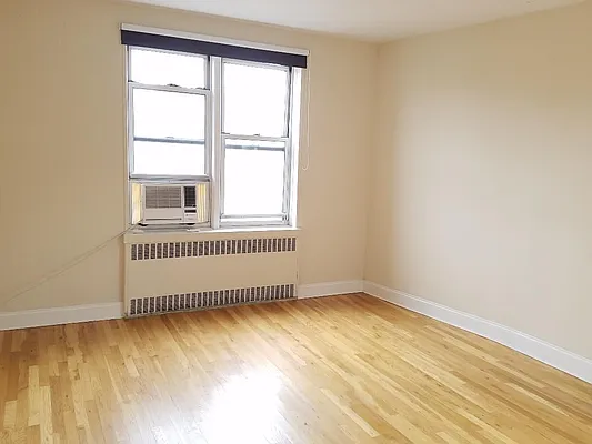 Rented by Winzone Realty Inc | media 4