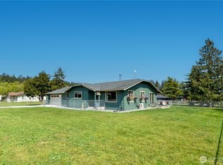 790 N Rhodefer Rd, Sequim, WA 98382