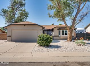 1500 W Canyon Shadows Ln, Tucson, AZ 85737