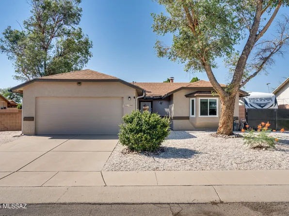 1500 W Canyon Shadows Ln, Tucson, AZ 85737