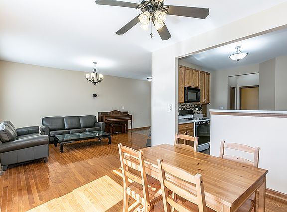 4th image of 474 Peregrine Pkwy #A